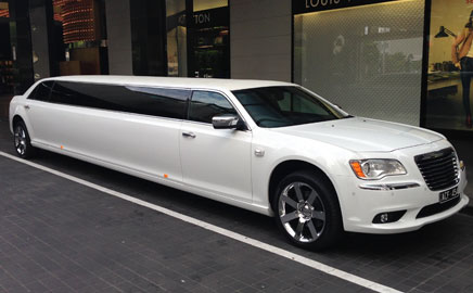 5 Things To Consider When Renting A Limousine For Your Special Occasion